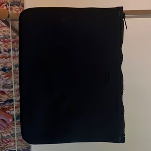 [Triangl] Black Swimsuit Bag